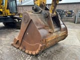 2015 Komatsu PC700LC-8EO Crawler Excavator