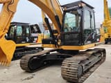 Gąsienicowa koparka Caterpillar 320D z 2015 roku