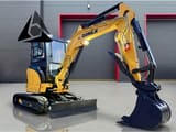 Gorila G40S I PRO CAB Mini Excavator