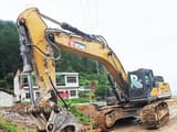 2020 XCMG XE550DK Crawler Excavator