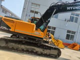 Hyundai R225LC-9 Crawler Excavator