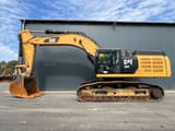 2017 Caterpillar 352F Crawler Excavator
