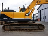 2015 Hyundai R260LC-9A Crawler Excavator