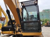 Gąsienicowa koparka Caterpillar 320D z 2015 roku