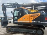 Hyundai 225 Crawler Excavator
