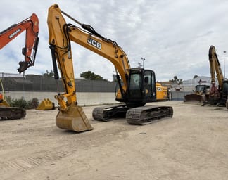 2015 JCB JS220LC Crawler Excavator