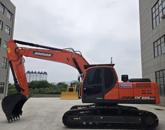 2024 Doosan DX225 Crawler Excavator