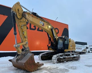 2020 Caterpillar 352 Crawler Excavator