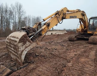 2005 Komatsu PC210 Crawler Excavator
