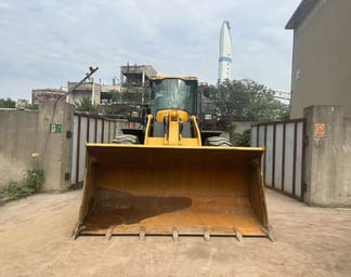 2022 SDLG LG956F Crawler Excavator