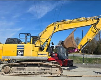 2017 Komatsu PC240 NLC-11