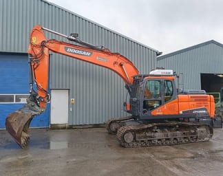 2018 Doosan DX225LC-5 Crawler Excavator