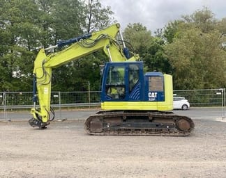 2017 Caterpillar 325FL Crawler Excavator