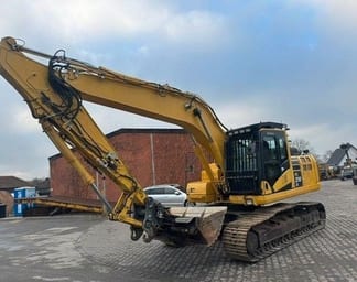 2017 Komatsu PC210LC-11 Crawler Excavator