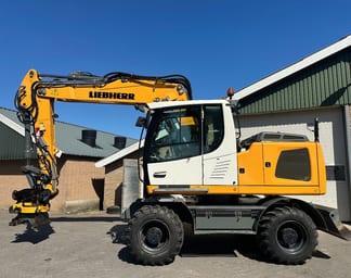 2014 Liebherr A916 Wheel Excavator