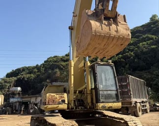 2023 Caterpillar 325B Crawler Excavator