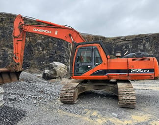 Excavator (2001)