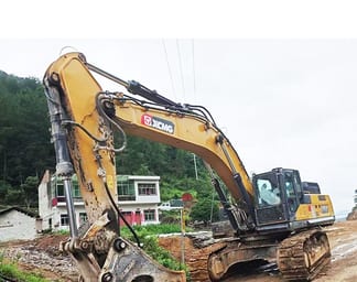 2020 XCMG XE550DK Crawler Excavator