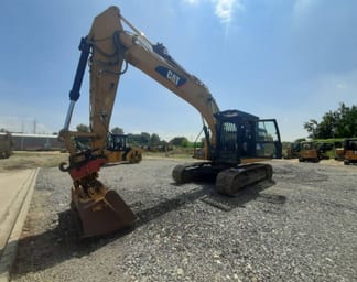 2017 Caterpillar 323FL Crawler Excavator
