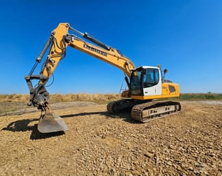 2016 Liebherr R922LC Crawler Excavator