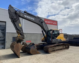 2016 Volvo EC300EL Crawler Excavator