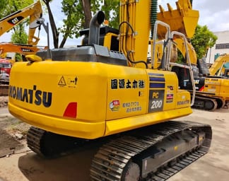 2024 Komatsu PC220 Crawler Excavator