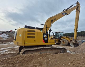 2016 Caterpillar 323FL Crawler Excavator