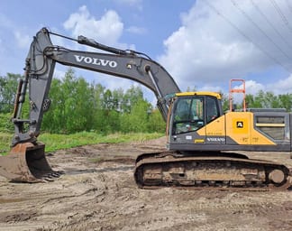 2017 Volvo EC300EL Crawler Excavator