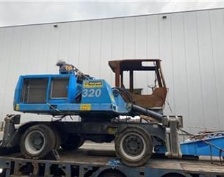 2013 Fuchs MHL320 Material Handler