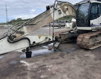 2014 Liebherr R924 HD Crawler Excavator