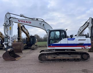 2013 Volvo EC220DL Crawler Excavator