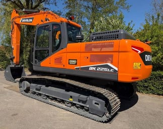 2025 Develon DX225LC-7M Crawler Excavator