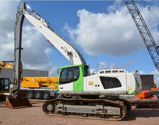 2015 Liebherr R946LC-V Crawler Excavator