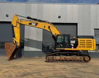 2018 Caterpillar 352F Crawler Excavator