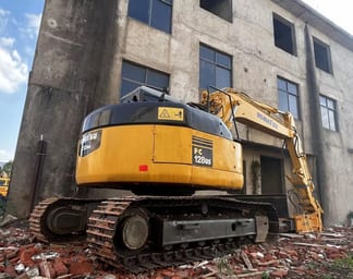Komatsu PC128US