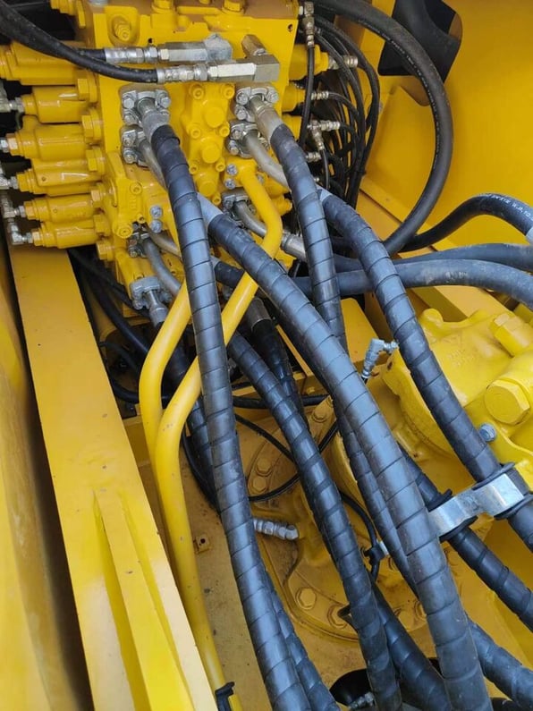 2023 Komatsu PC220-8 Crawler Excavator