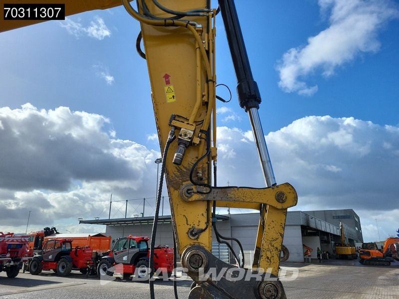 2017 Caterpillar 326FL Crawler Excavator