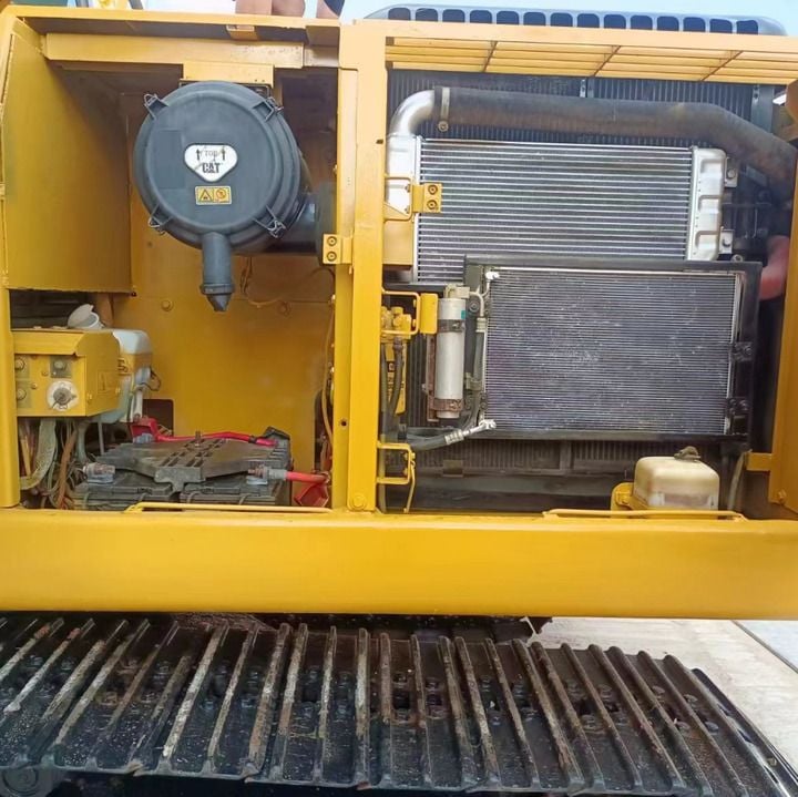 2022 Caterpillar 320D Crawler Excavator