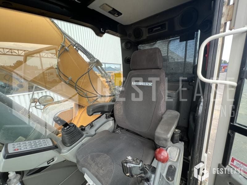 2014 Liebherr R946LC Crawler Excavator
