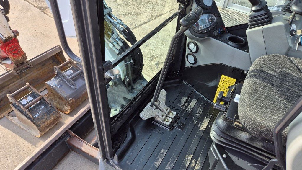 2020 Bobcat E26 Mini Excavator