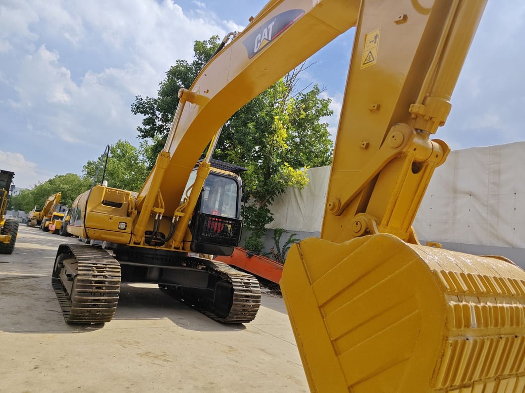 Caterpillar 330C Crawler Excavator