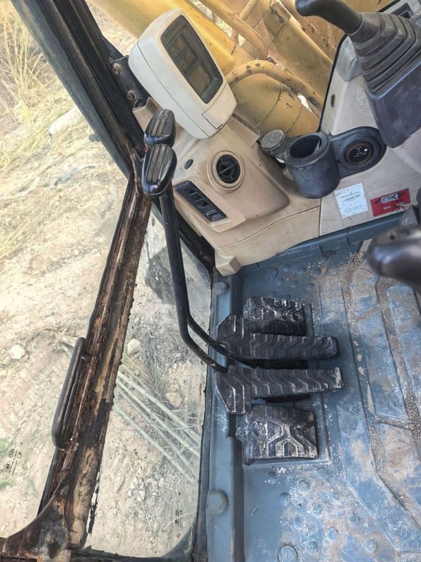 2011 Caterpillar 320C Crawler Excavator