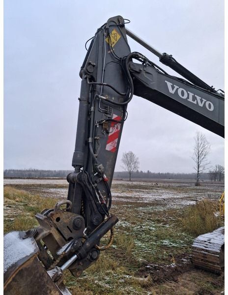 2007 Volvo EC210BLC Crawler Excavator
