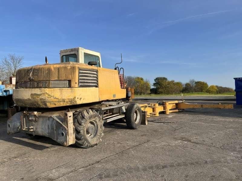 2000 Liebherr A316 Wheel Excavator