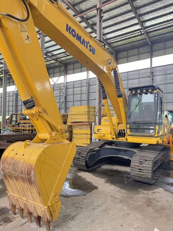 2018 Komatsu PC200-8 Crawler Excavator