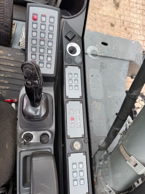 2022 Liebherr LH40 M Material Handler