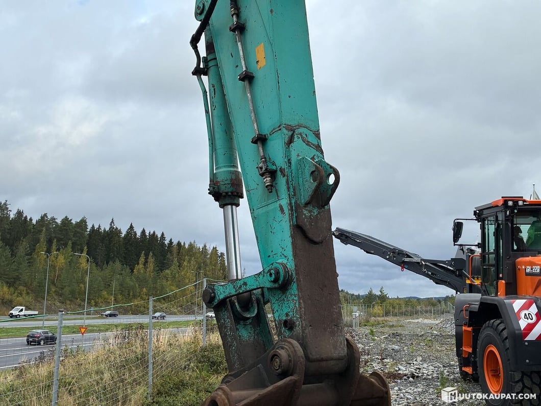 2002 Kobelco SK330LC-6E Crawler Excavator