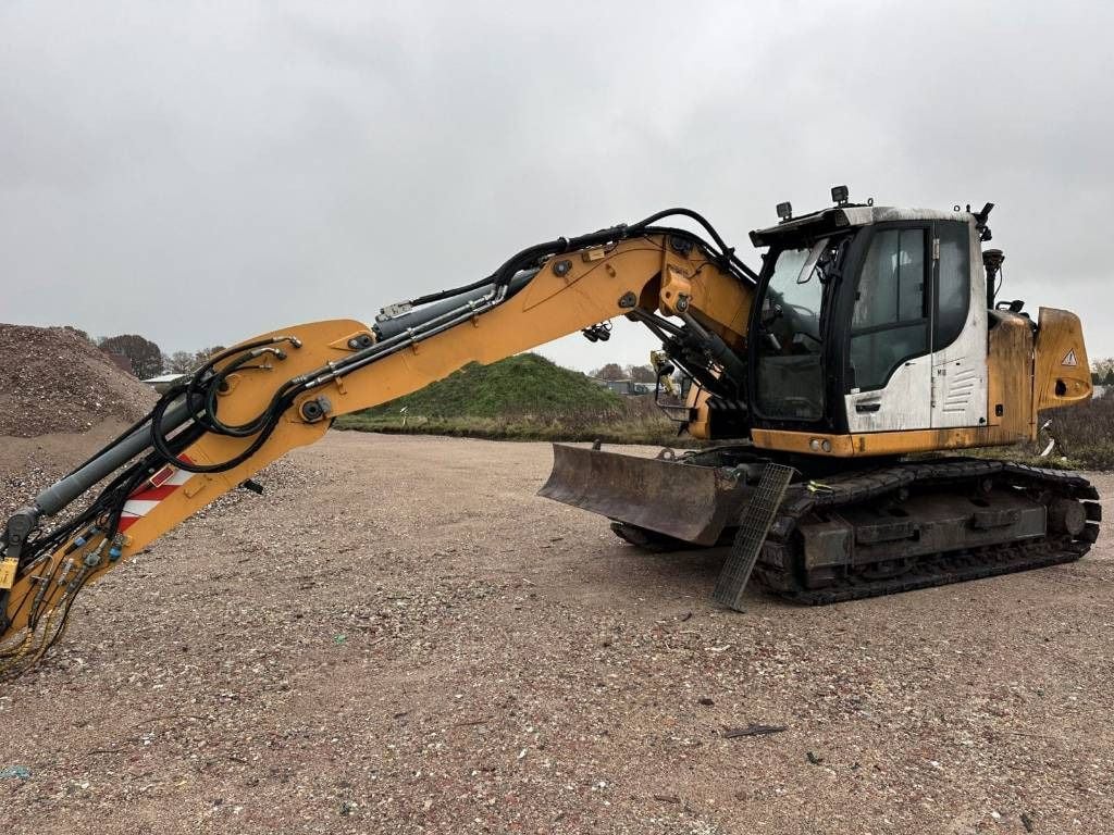 2016 Liebherr R914COMPACT Crawler Excavator