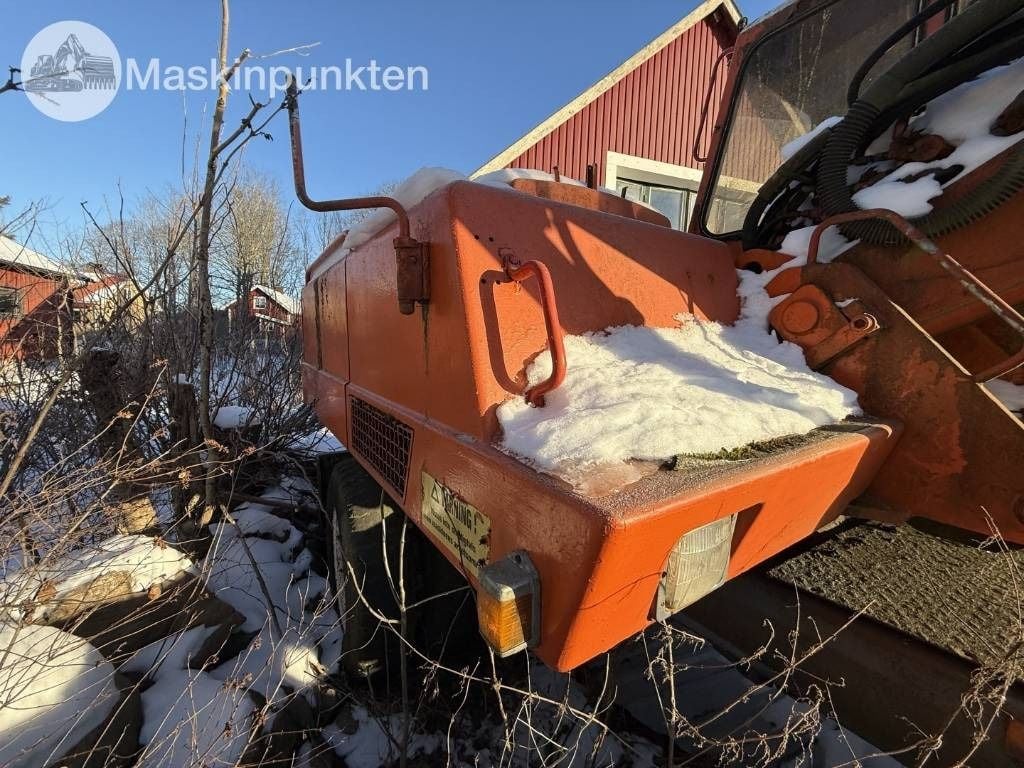 Atlas 1304 Wheel Excavator