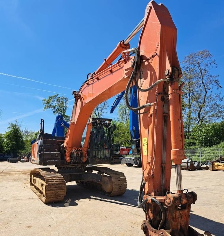 2020 Hitachi ZX300LCN-6 Crawler Excavator